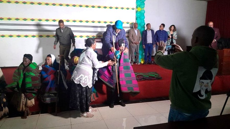 Blanket distribution ceremony for elders