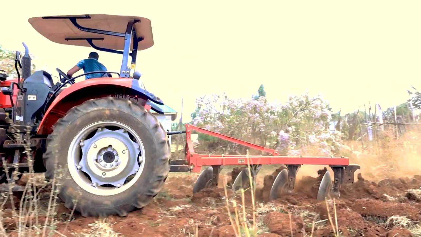 Tractors deployed to Ezha farmers